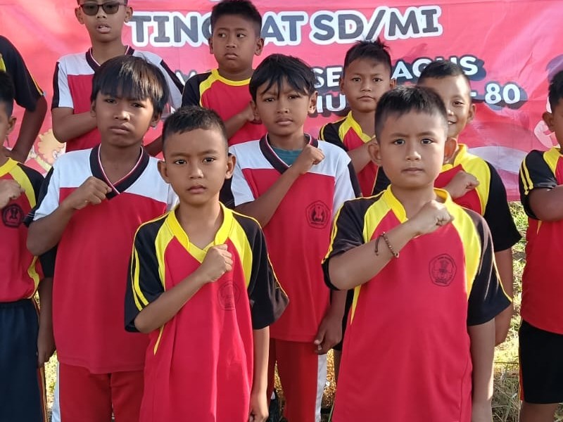 KEGIATAN LOMBA LARI CEPAT DAN LARI JARAK JAUH TINGKAT SD/MI KECAMATAN  ASEMBAGUS